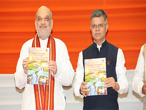 hudco-honored-on-hindi-day-with-rajbhasha-kirti-award